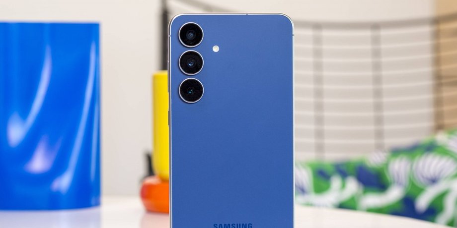 смартфон Samsung Galaxy S25 FE