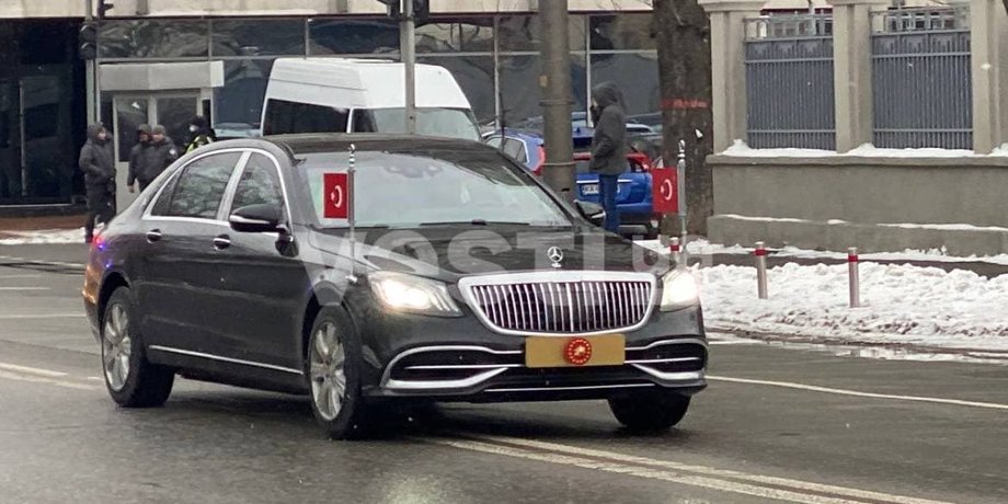 Кортеж сопровождала полиция