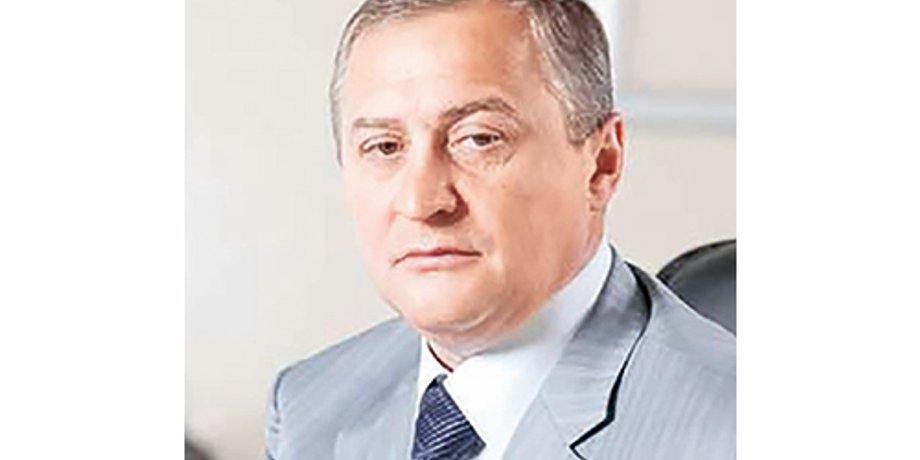 Геннадий Бобов