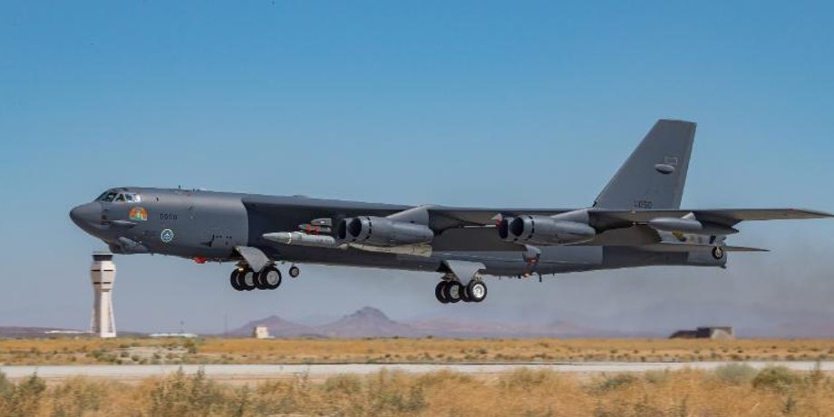 Бомбардировщик B-52