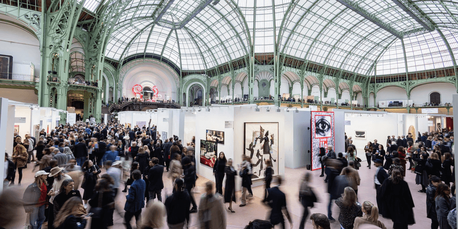 париж виставка мистецтва Art Basel У Парижі через протести достроково закрили виставку сучасного мистецтва Art Basel: деталі