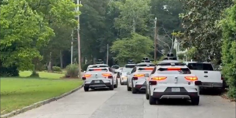 Беспилотные роботакси Waymo атланта