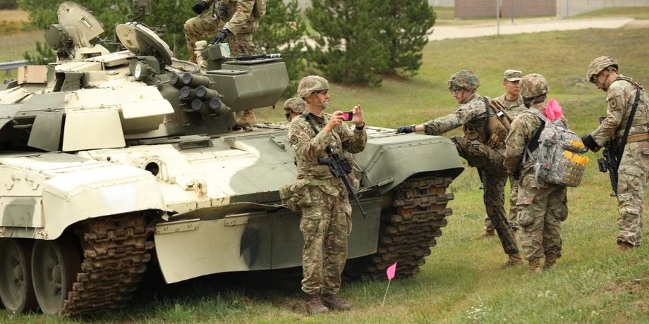 Танк Т-72АГ, танки Україна, українські танки