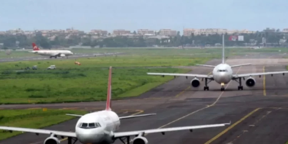В Индии чуть не столкнулись два самолета, авиация, лайнер авиакомпании Air India взлетел через считанные секунды после приземления рейса IndiGo