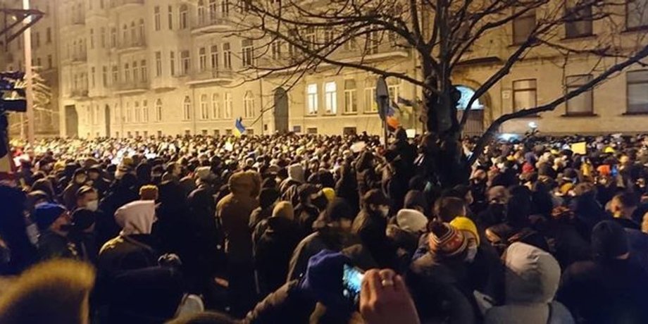 банковая, стерненко, зеленский, автомобили, транспорт, нацполиция, записка