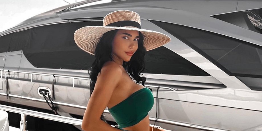 Діано Бако, дівчина Павла Дурова,