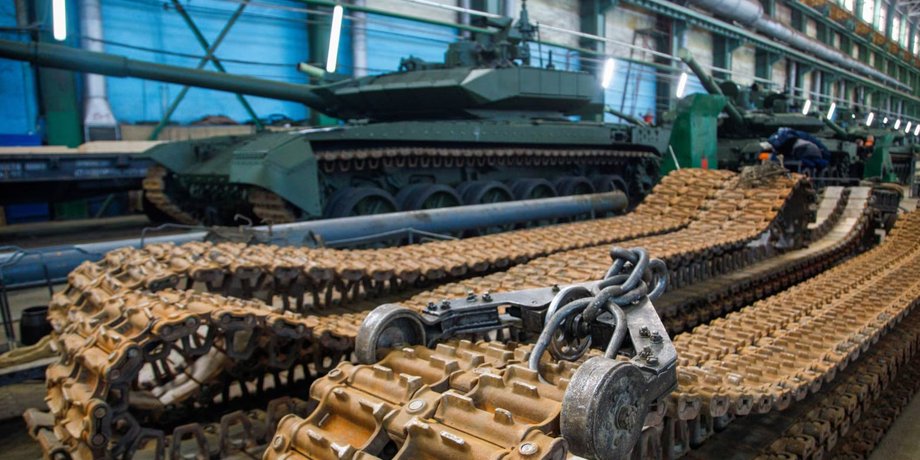 Т-90М Россия может готовиться к войне с НАТО: базы хранения наполняют новыми танками