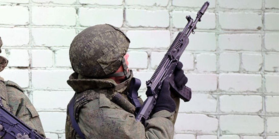 військовий, ВС РФ, автомат, зброя
