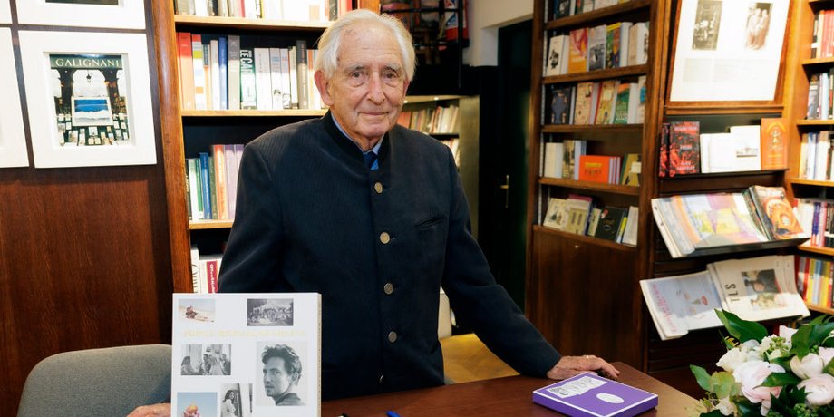 груческий принц Михаил, книги