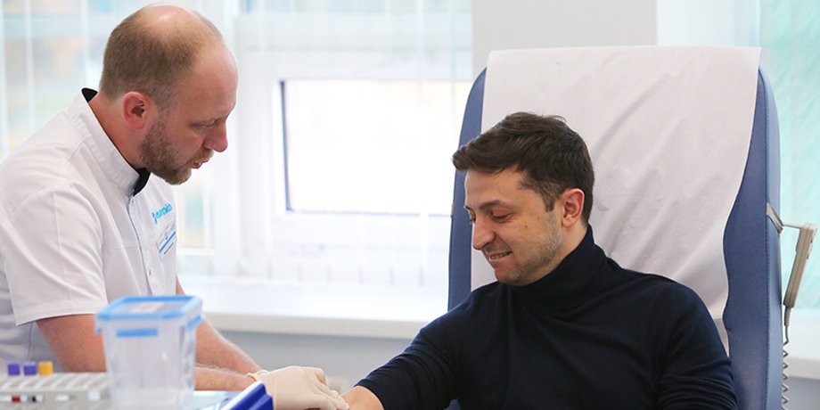 Владимир Зеленский, вакцинация, вакцина, вакцина от коронавируса, укол, анализы