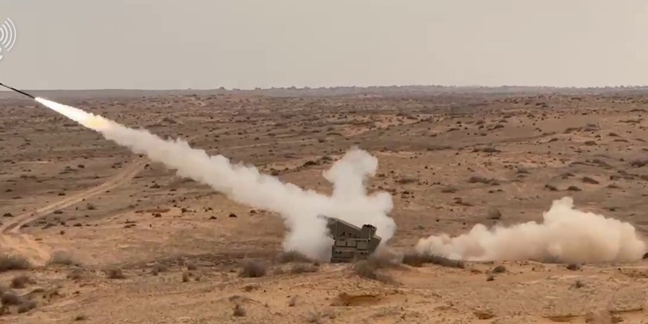 М270 МЛРС, РСЗВ