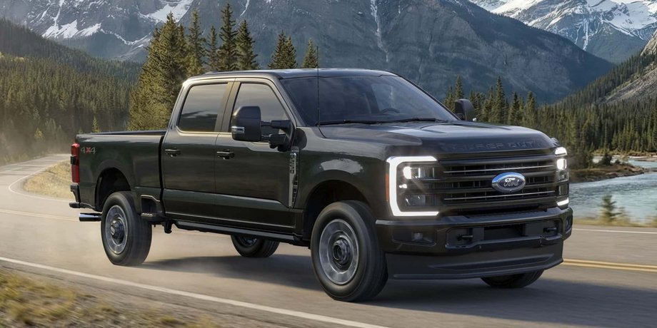 Автомобиль 2026 Ford Super Duty F-250 Platinum
