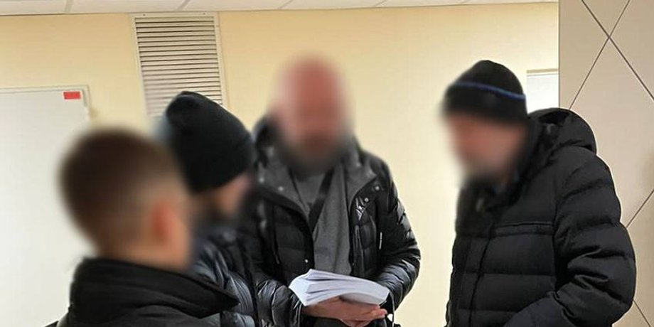 Поліція, ексчиновник, ухилянти, мобілізація в Україні, війна, фото