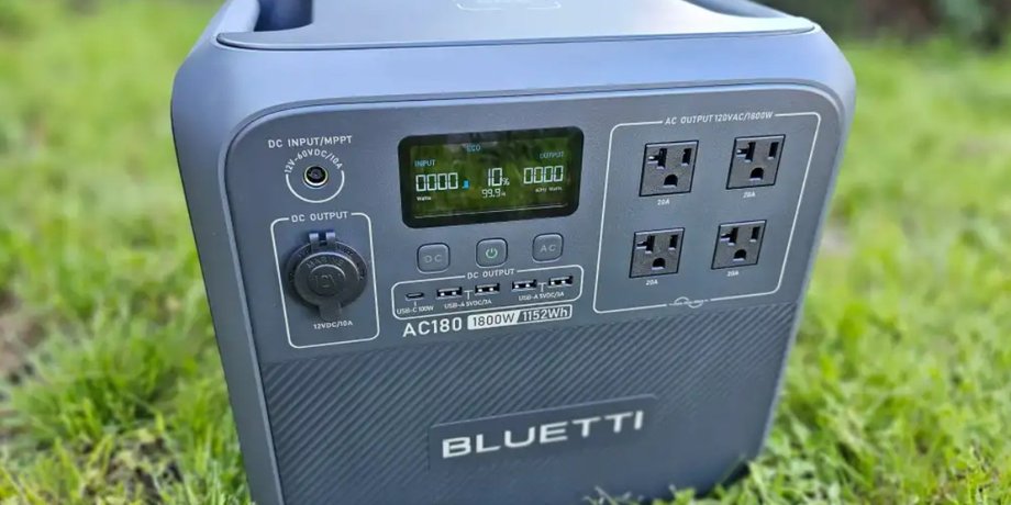Зарядна станція Bluetti AC180