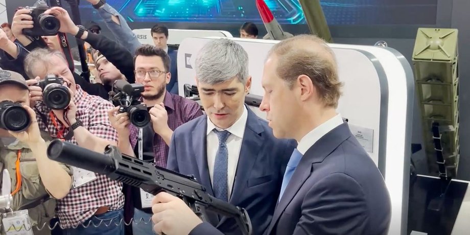 Денис Мантуров фото