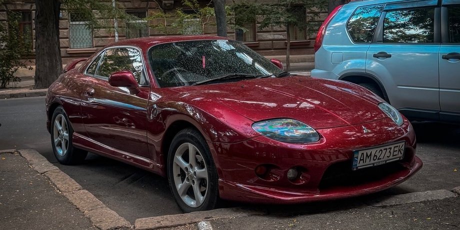 Купе Mitsubishi FTO 1994 року