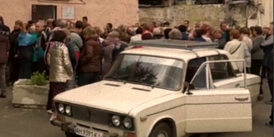 протесты в Мариуполе, протесты возле жкх в мариуполе