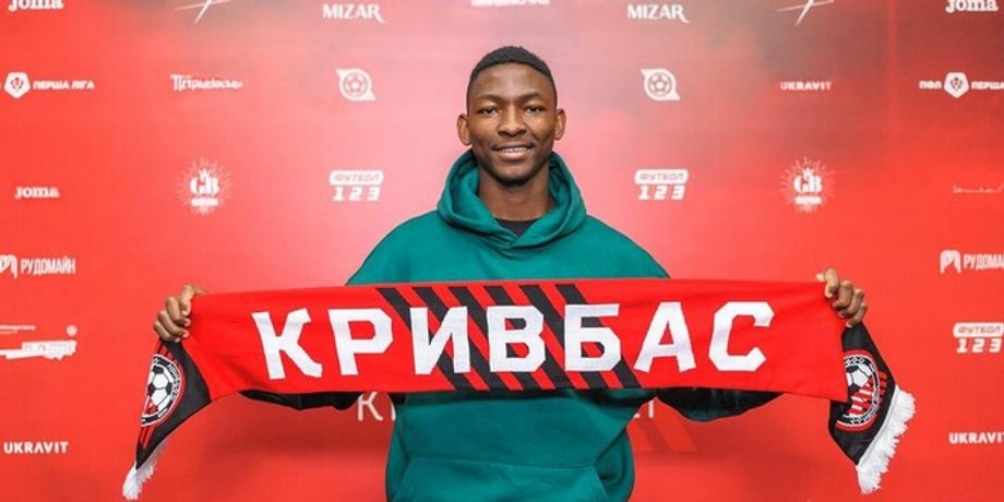 Іван Дібанго провів ніч у кабінеті бухгалтера