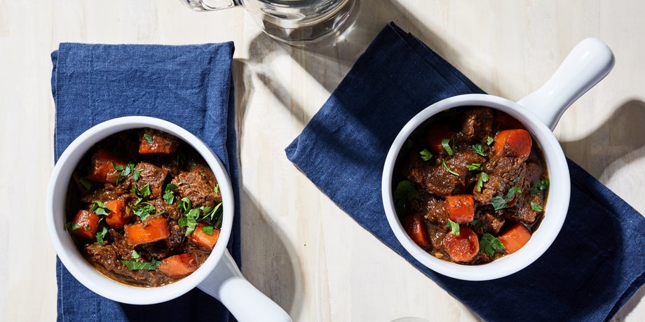 Говядина по-бургундски, французская кухня, простой рецепт, рецепт говядины, как приготовить говядину