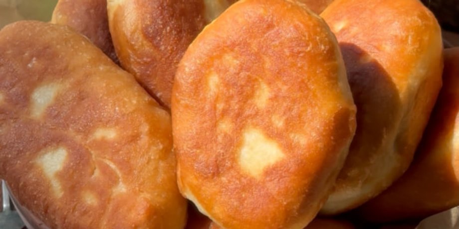 пирожки с капустой, жареные пирожки