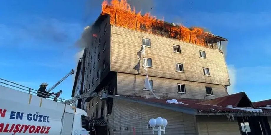 готель, турція, пожежа в готелі, гірськолижний курорт