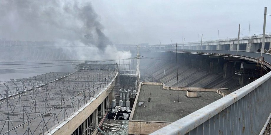 ДнепроГЭС