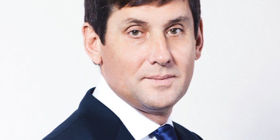 Александр Петров