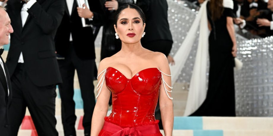 Сальма Хайек на мет гала, Сальма Хайек Met Gala 2023, Сальма Хайек муж, Сальма Хайек стиль, Сальма Хайек фото
