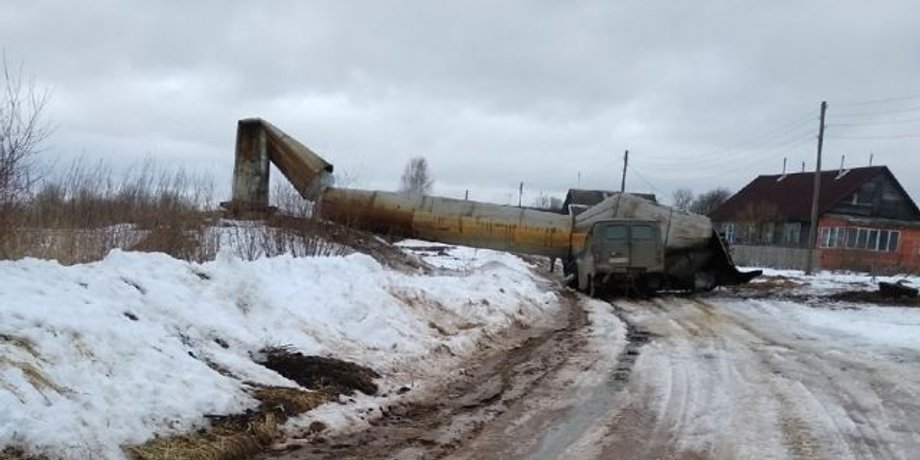 Россия, башня, автомобиль, коммунальщики, курьез