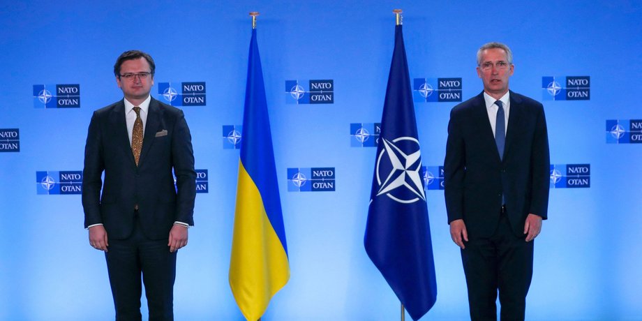 НАТО, ЄС, Україна, Дмитро Кулеба, тристороння зустріч, переговори у Брюсселі