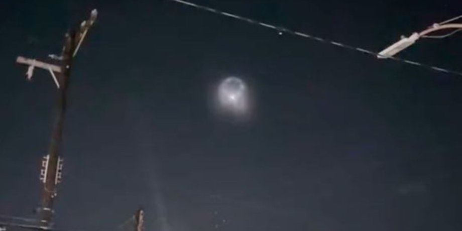 Люди заметили НЛО, НЛО, космический корабль, увидели НЛО, вторжение инопланетян, пришельцы, соцсети, TikTok