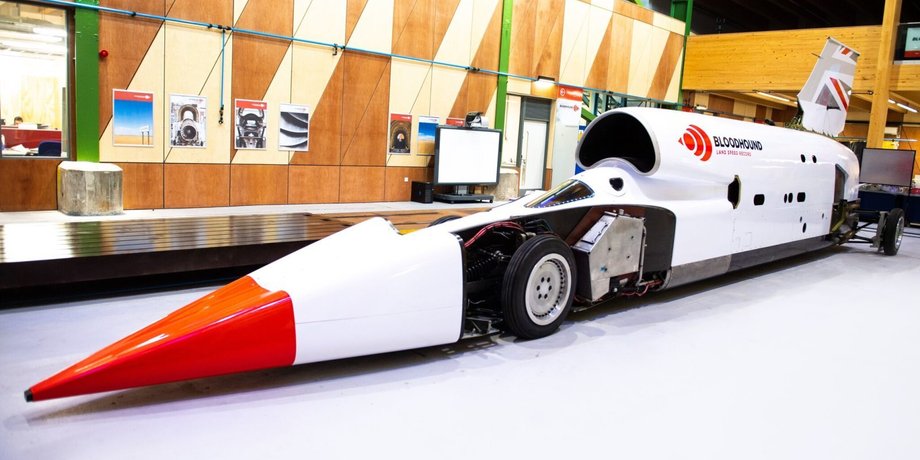 Bloodhound LSR
