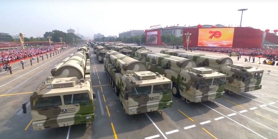DF-31 ракеты парад
