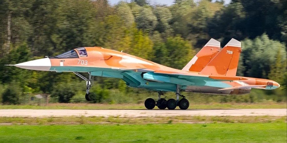 самолет Су-34МЭ