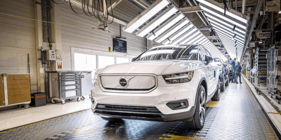 Volvo подала заявку на новое название EX50 — что это значит