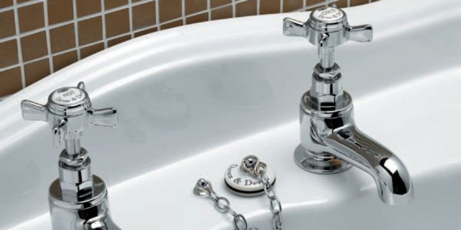 кран для холодной воды, кран горячей воды, экономия воды, подача воды
