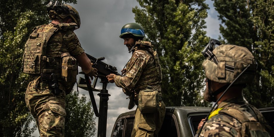 служба в ЗСУ, склад ЗСУ, хто служить у ЗСУ, українські військові