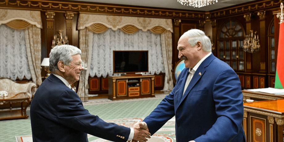 Джон Коул анонсировал визит Александра Лукашенко в США
