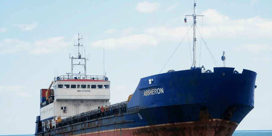 іранське судно Caspian Shiva у морі