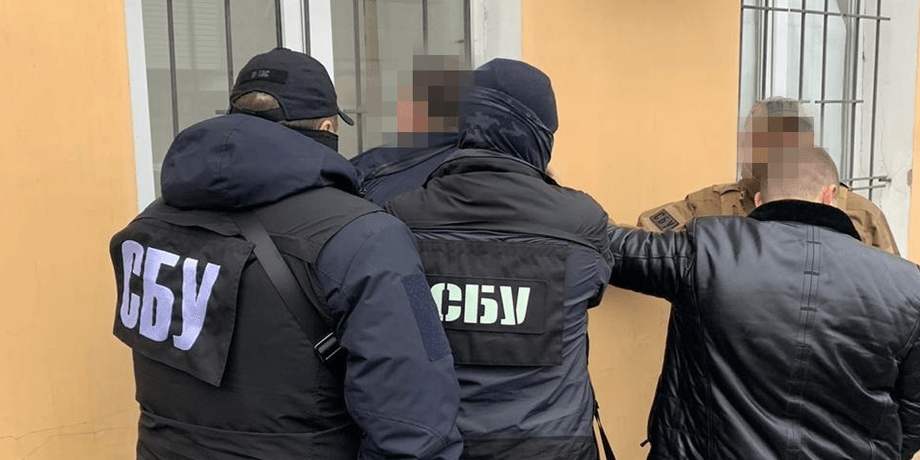 сбу, погорел на взятке, взятка, СБУ задержали, военный прокурор, запорожье, дбр