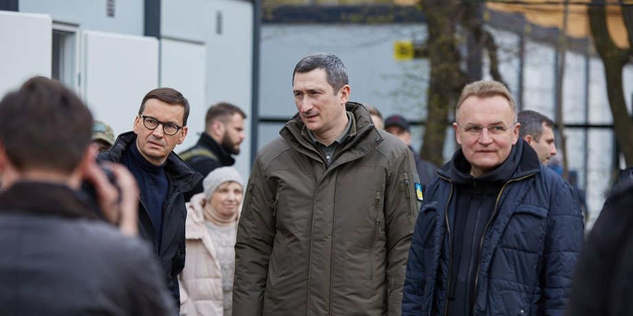 Чернишова, Чернишева звільнили