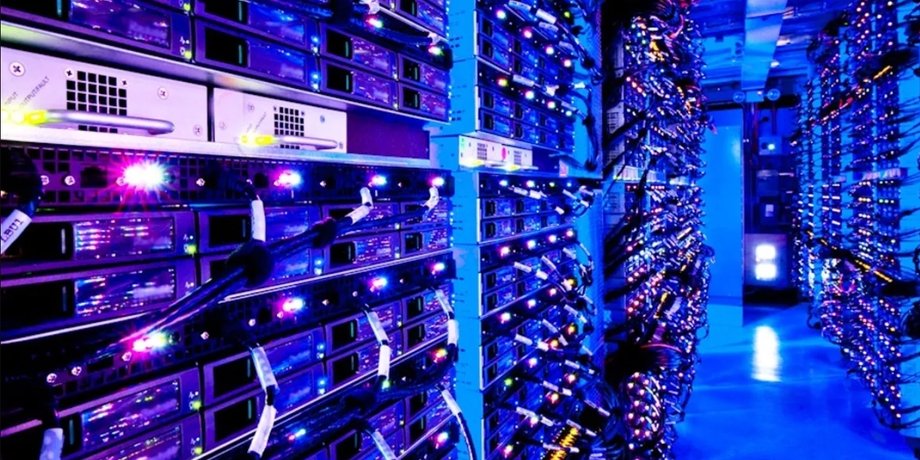 Сервер в центре обработки данных Microsoft
