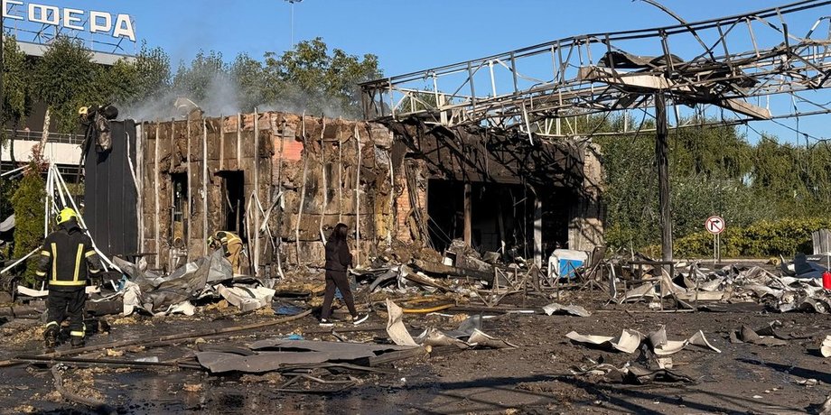 Пошкоджена АЗС Пошкоджена АЗС внаслідок атаки російського безпілотника