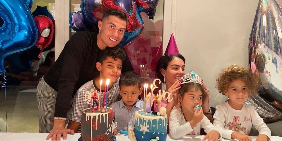 Криштиану Роналду, дети криштиану роналду, алана мартина, джорджина родригес, дочь роналду