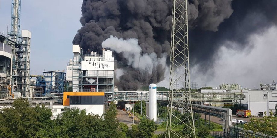 Bayer, завод, взрыв на заводе, германия