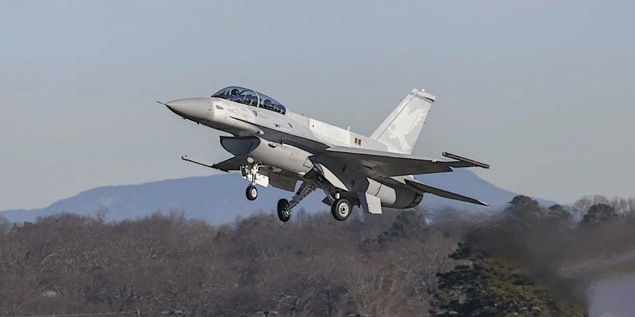 винищувач F-16