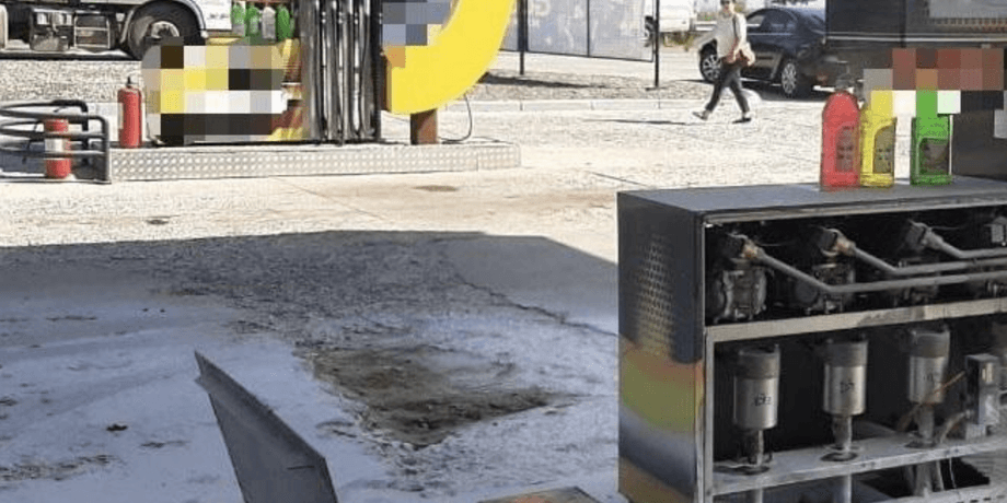 Заправка в Хусте после взрыва