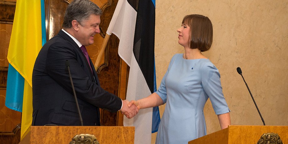 Встреча президентов Украины Петра Порошенко и Эстонии Керсти Кальюлайд / Фото: AFP