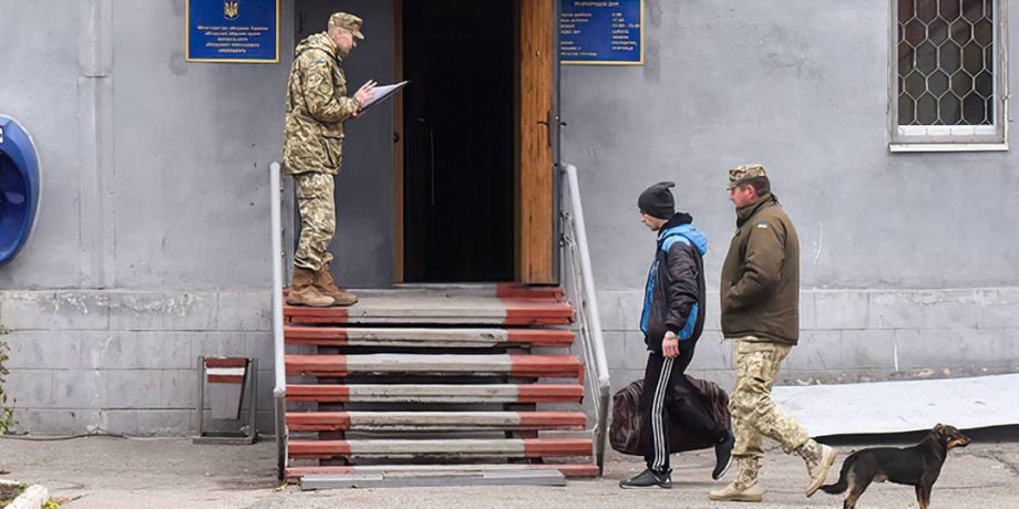 військкоми суми, військкоми, повістки, військкоми повістки, вручення повісток, роздача повісток, Повістки