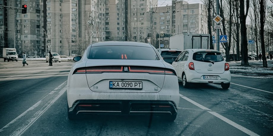 Yangwang U7
